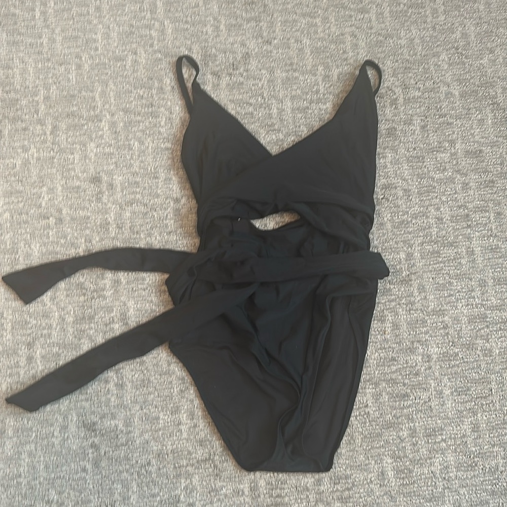 Black aerie swim suit